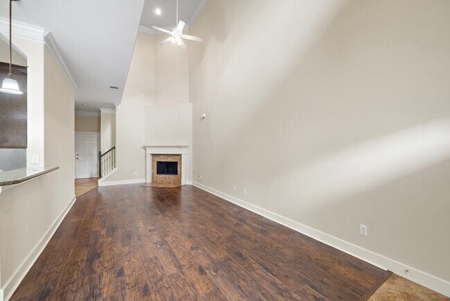 Foto del edificio - 2865 Westhollow Dr