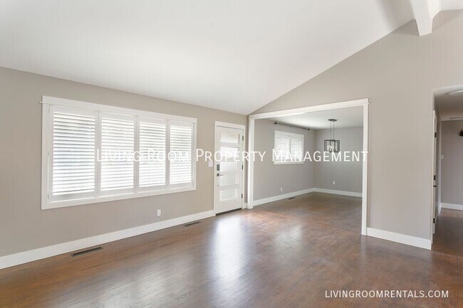 Foto del edificio - 2040 SW Huntington Ave