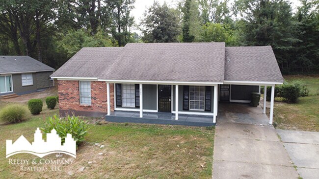 Building Photo - 2795 Ridgeview Rd