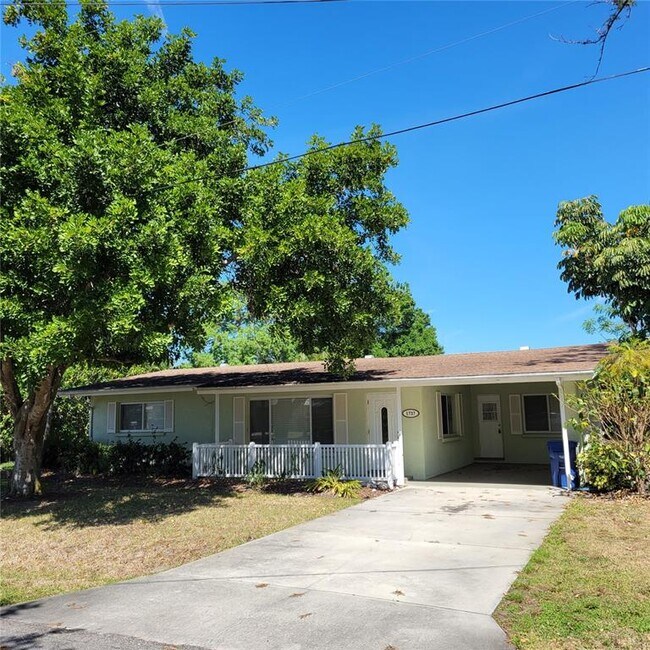 Foto del edificio - 1737 Laramie St