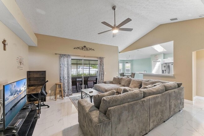 Foto del edificio - 1622 SW Realty St