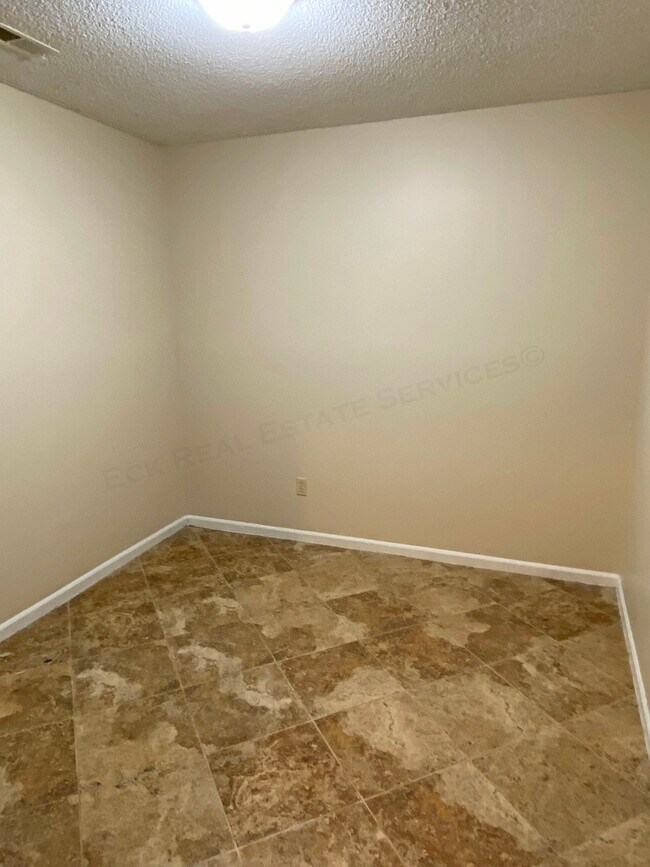 Building Photo - 1410 Anthony Michael Dr