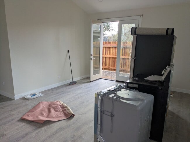 Building Photo - 14339 W Desert Hills Dr