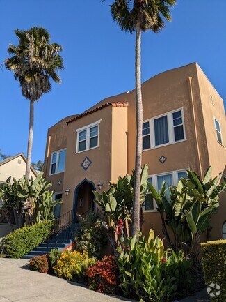 Building Photo - 422 Capitol St