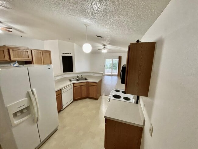 Foto del edificio - 3992 Warbler Dr