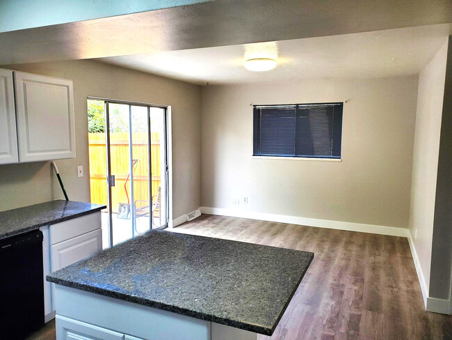 Eat in kitchen area - 6791 S Race St