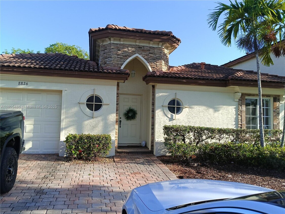 Foto principal - 8826 SW 221st Terrace