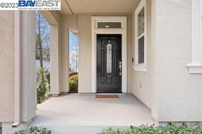 Foto del edificio - 625 Humbert St