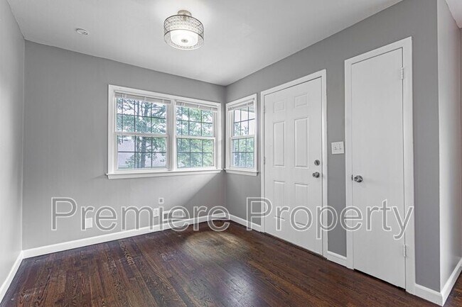 Foto del edificio - 3320 S Sterling Ave