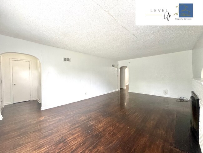 Foto del edificio - 7208 Lydia Ave