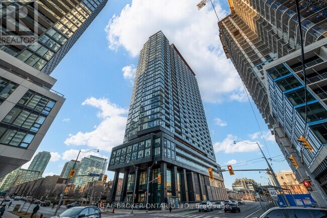 Photo du bâtiment - 19 Western Battery Rd