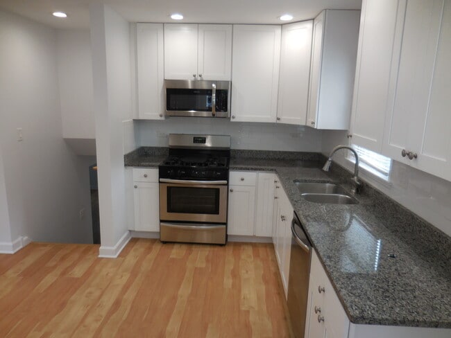 Building Photo - 33 N Rammer Ave