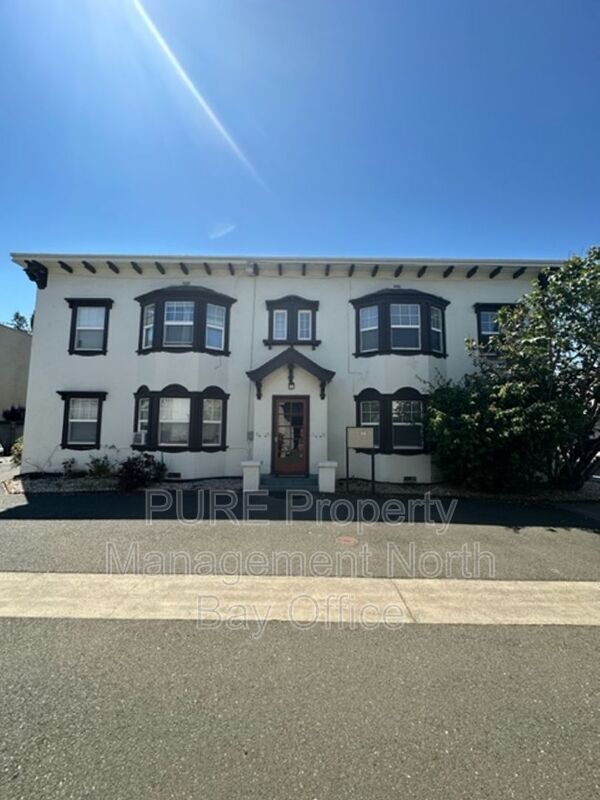 422 Humboldt St Unit 5, Santa Rosa, CA 95404 Condo for Rent in Santa