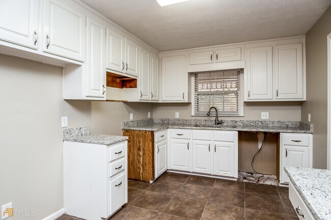 Foto del edificio - 603 Sherry Ln