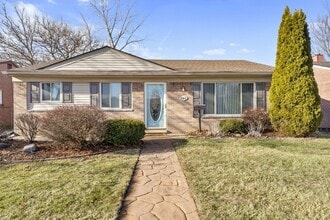 Building Photo - 8315 Flamingo St