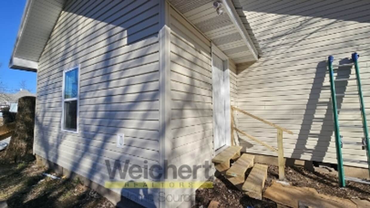 Primary Photo - 708 S 3rd St