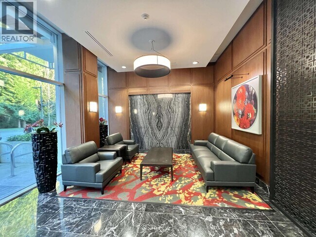 Photo du bâtiment - 3355 Binning Rd