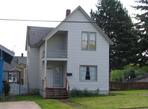 Building Photo - 1602 James St