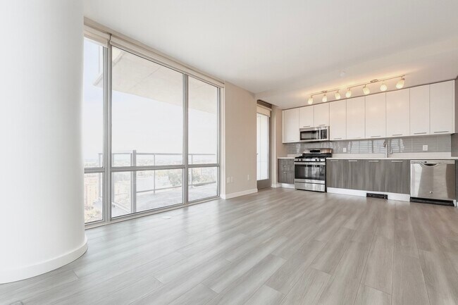 Building Photo - 1524 Sheepshead Bay Rd