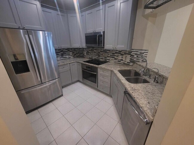 Building Photo - 2431 Vista Cove Road Unit 2431