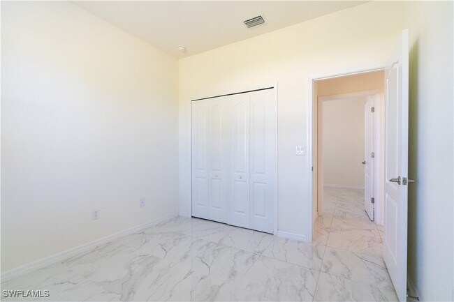 Foto del edificio - 3669 Crimson Ln