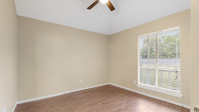Foto del edificio - 22503 Holly Branch Dr