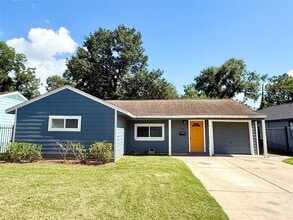 Building Photo - 5946 Southmont St