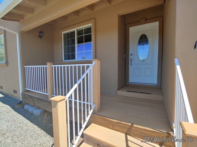 Foto del edificio - Beautiful Kelseyville rental