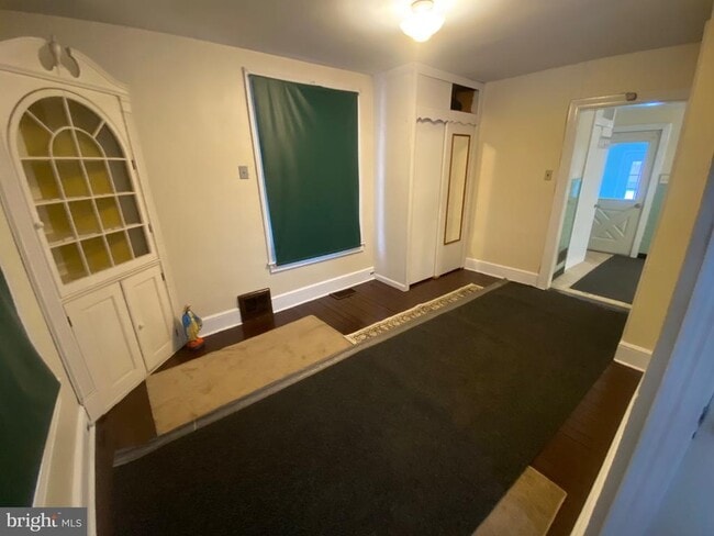 Building Photo - 1091 Benjamin Franklin Hwy