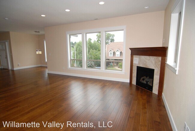 Building Photo - 3 br, 2 bath House - 2034 Celeen Ave SE