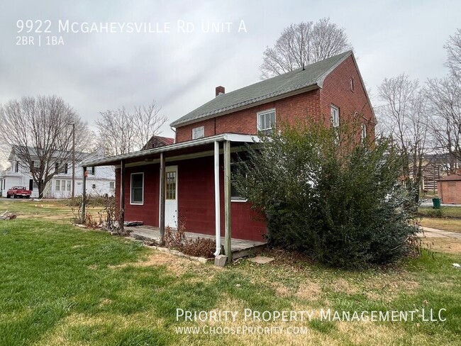 Building Photo - Charming 2-Bedroom Duplex Retreat on Mcgah...