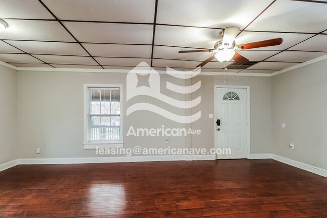 Building Photo - 209 Poplar St