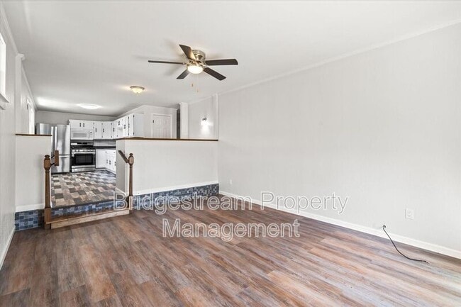 Foto del edificio - 317 Hypathia Ave