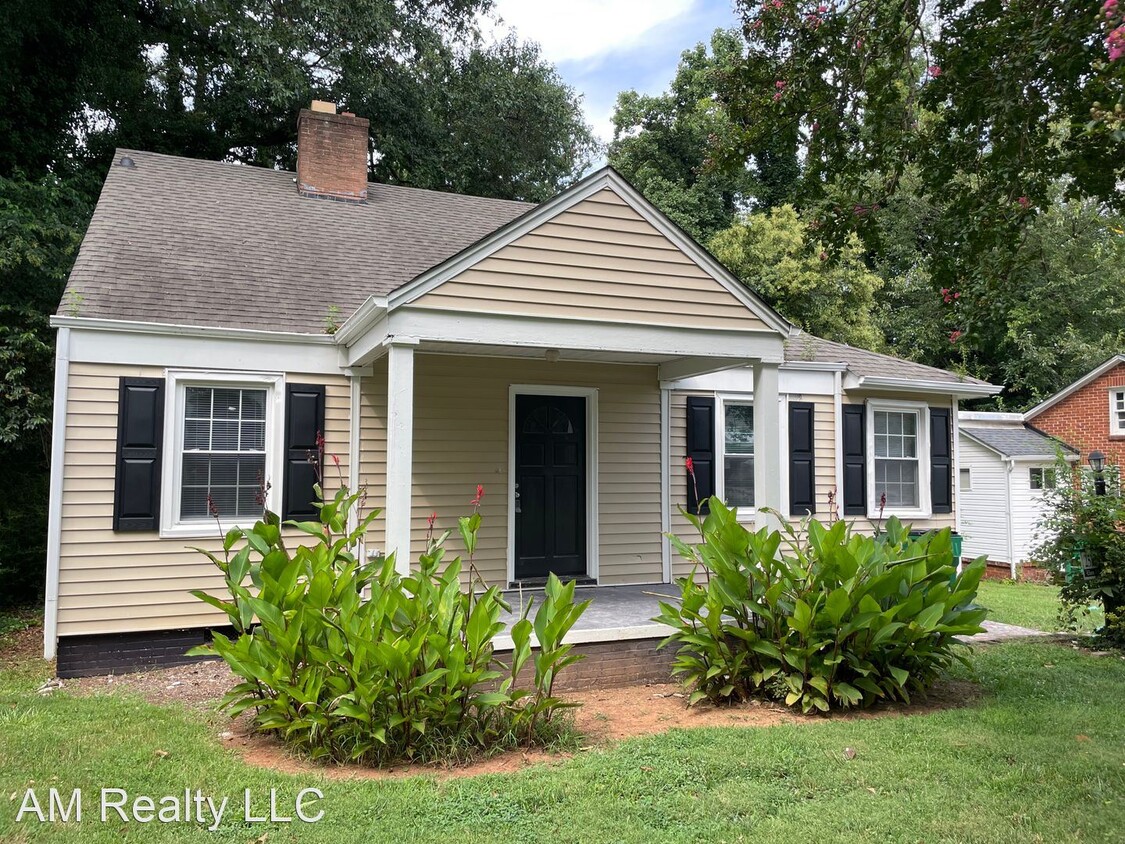 Primary Photo - 3 br, 1.5 bath House - 2513 Elon Street