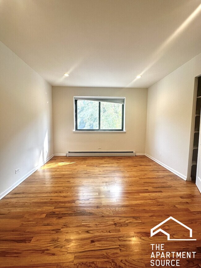 Foto del edificio - 6954 N Sheridan Rd