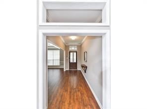 Foto del edificio - 5200 Golden Ln