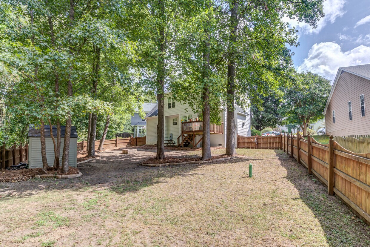 Foto del edificio - 832 Shackleton Rd