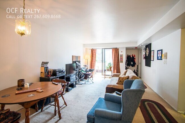 Foto del edificio - Two Bedroom Bella Vista Apartment