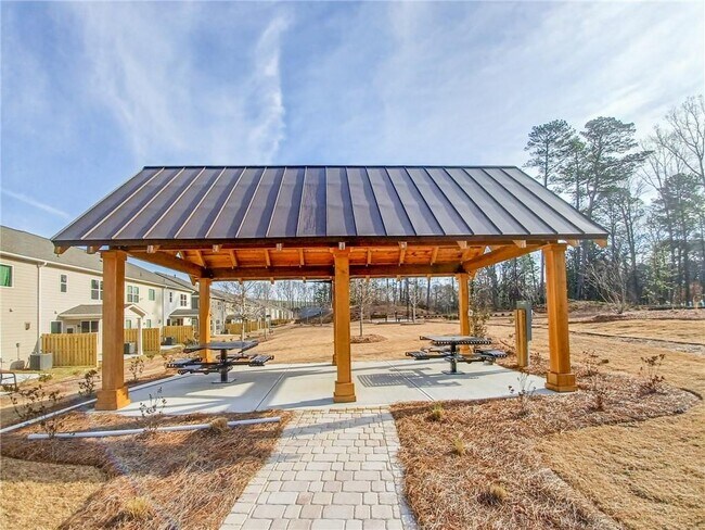 Building Photo - 6781 Cedar Glen Rd