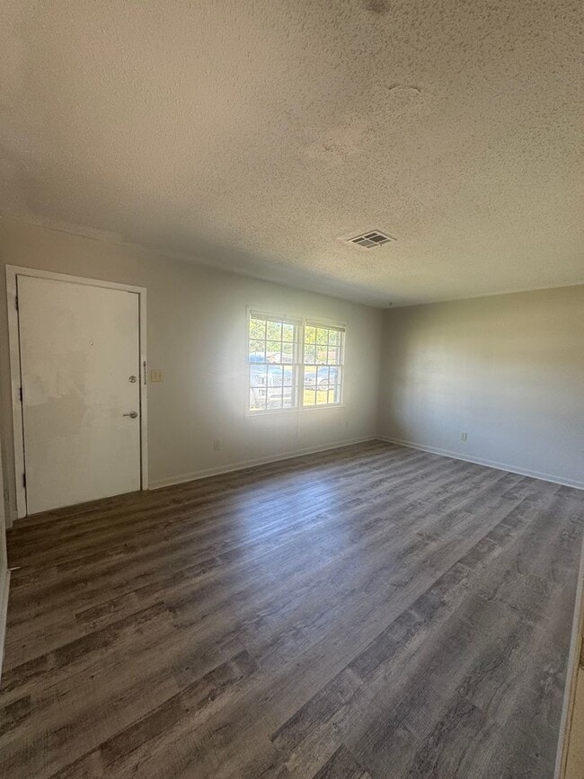 Foto del edificio - 4709 S Court St