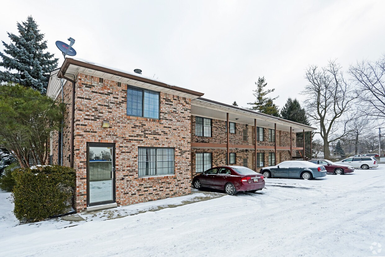 Building Photo - 102 N Washington Ave