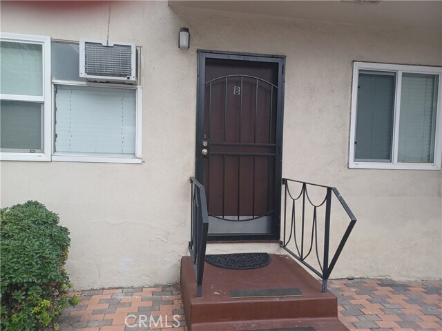 Foto del edificio - 465 W Windsor Rd