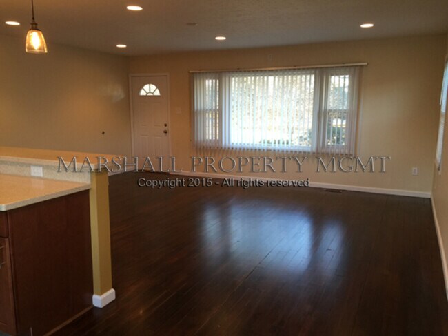 Building Photo - 13890 IN-23