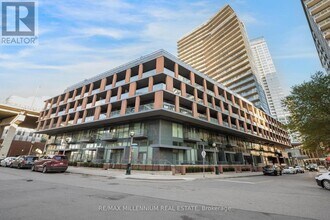 Building Photo - 20 Bruyeres Mews