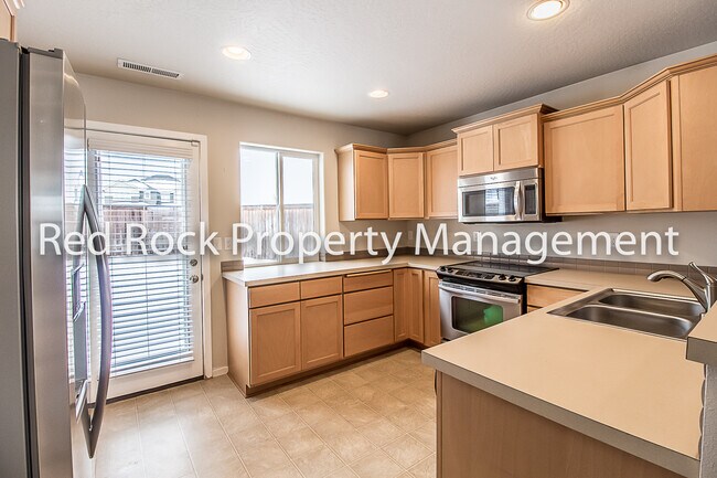 Foto del edificio - 5615 S Talon Peak Dr