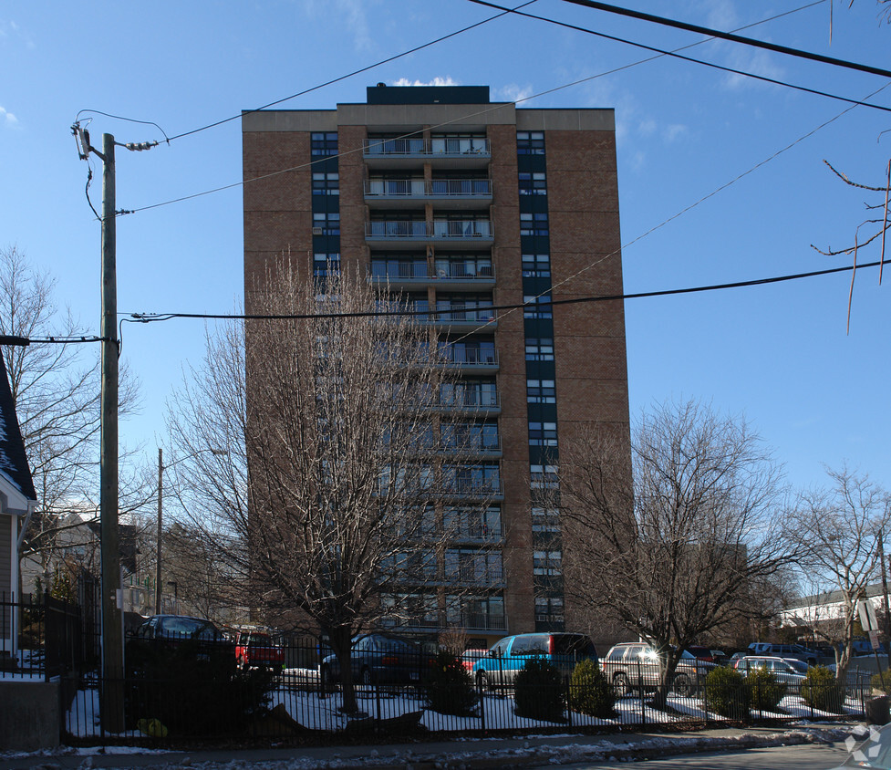 Building Photo - Martin Luther Apartments