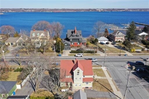 Building Photo - 1283 Narragansett Blvd