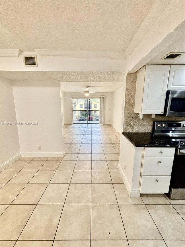 Foto del edificio - 470 NW 20th St