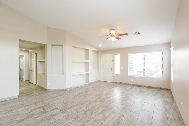 Foto del edificio - 5112 W Galena Cir