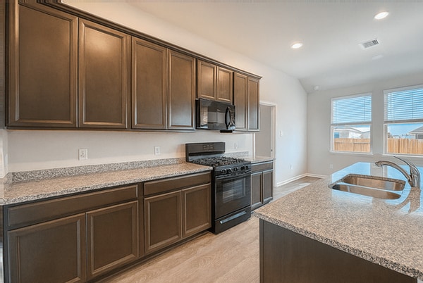 Building Photo - 2220 Cedar Vly Dr